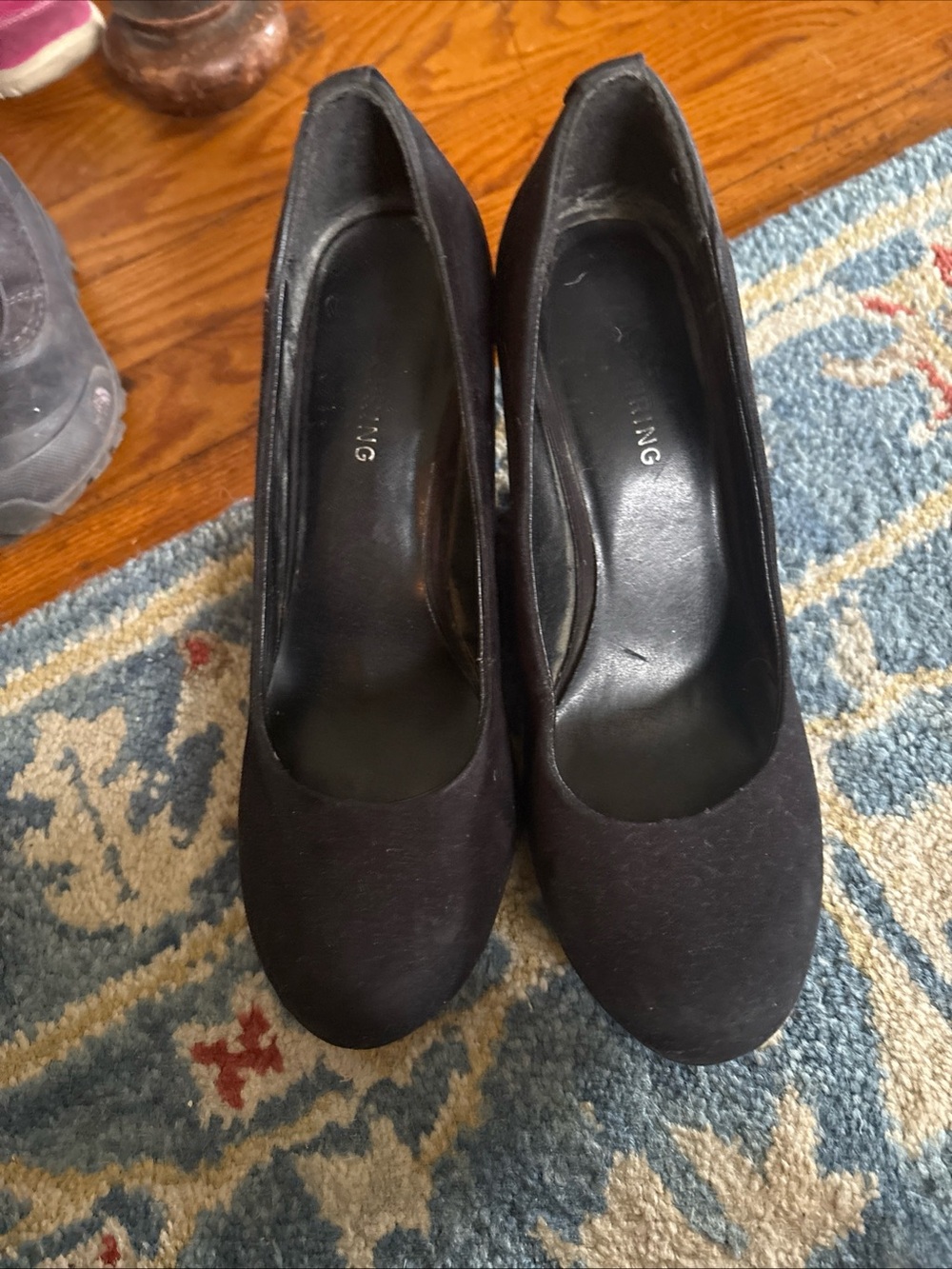 Call it Spring Women’s Black Suede Wedge Heel Round Toe Slip-On US 7